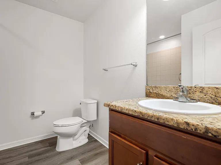 12124 Lake Blvd — Photo 27