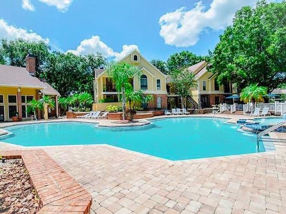 Pool with Clubhouse