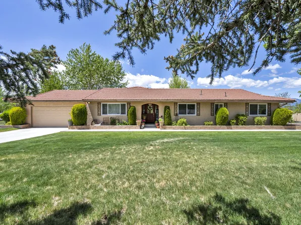 1000 Sagebrush Ct, Gardnerville, NV 89460