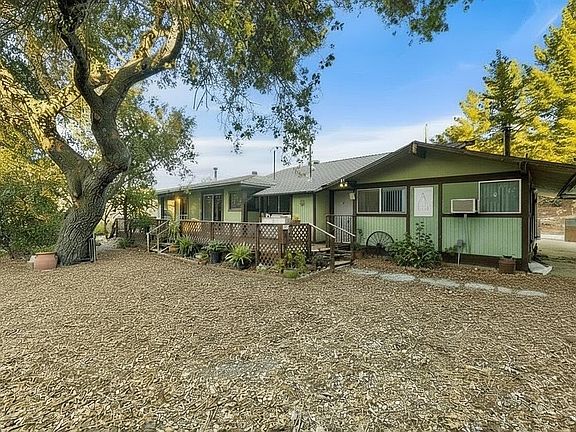 2nd image of 6572 Stagecoach Rd