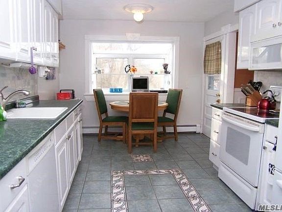 3rd image of 4 Dawson Pl