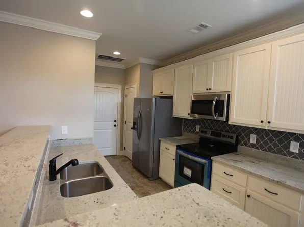 1094 Runningvine Ln, Auburn, AL 36830