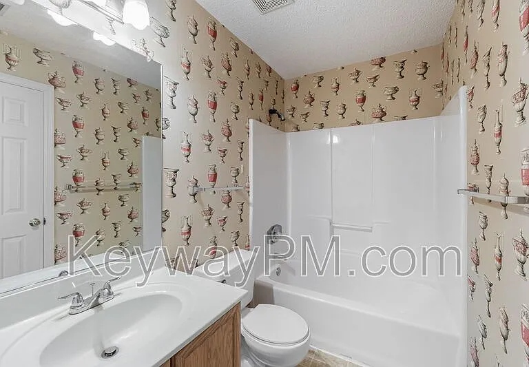 410 Tracewood Pl — Photo 6