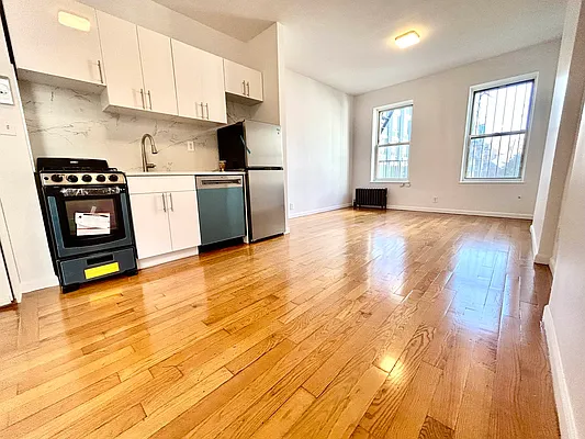 Rented by Taichi Fudosan | media 4