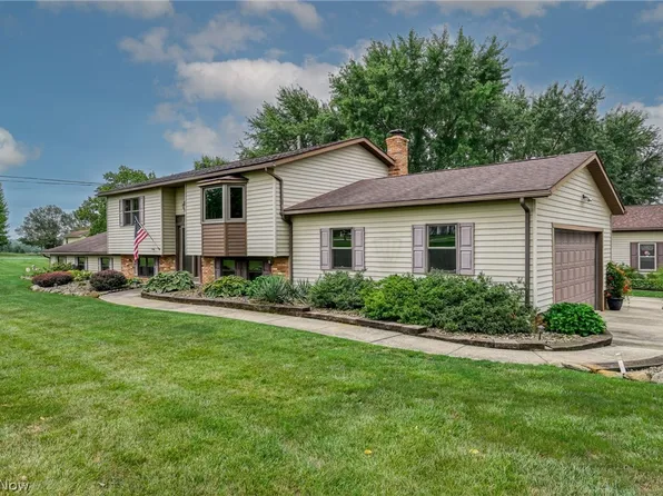 262 Cackler Rd, Streetsboro, OH 44241