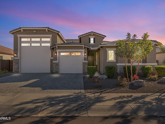4th image of 8401 N 186TH Avenue