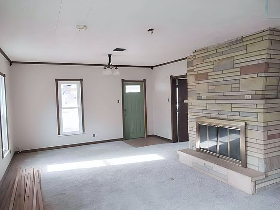 5th image of 414 N C St