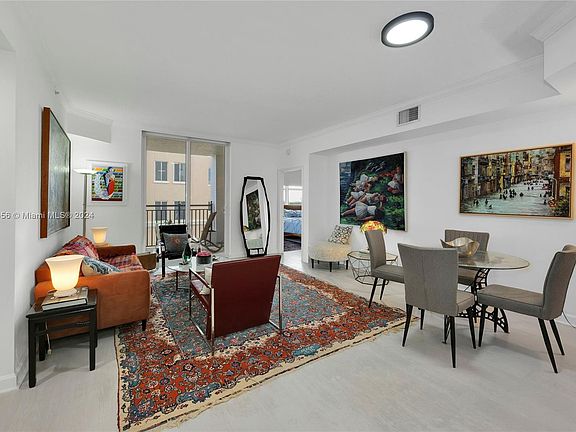5th image of 357 Almeria Ave APT 903