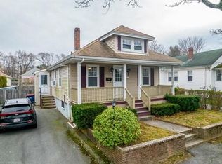 21 Sycamore St, Fairhaven, MA 02719