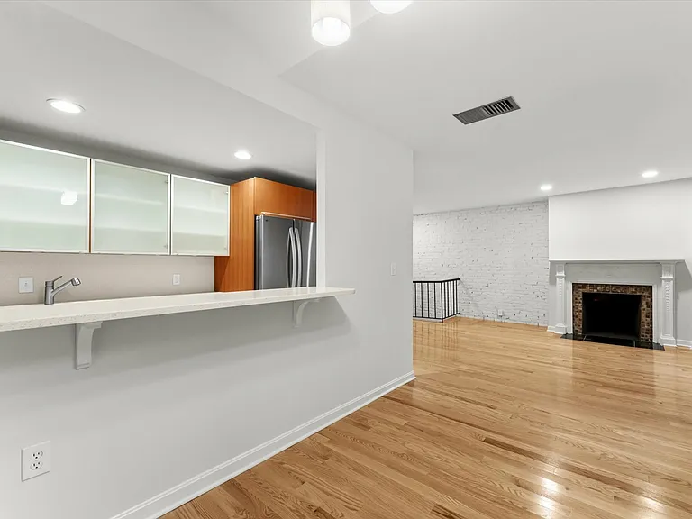103 Gainsborough St #102 — Photo 15