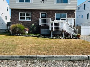 95 Ward Ave, Rumson, NJ 07760