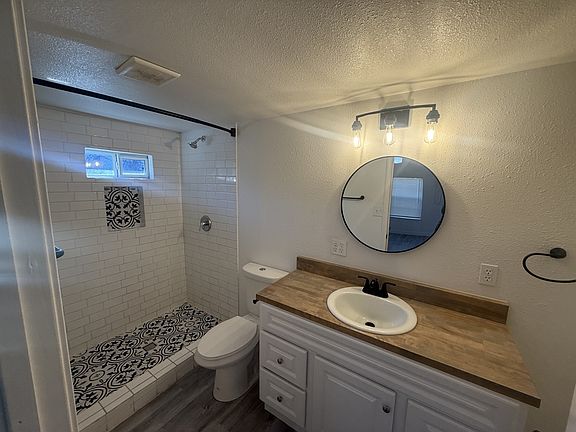 4th image of 3011 W Cesar E Chavez Blvd Unit 4