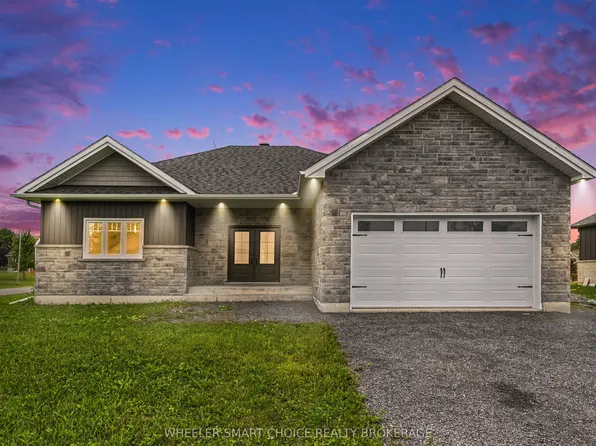 31 Dale St, South Stormont, ON K0C 1M0