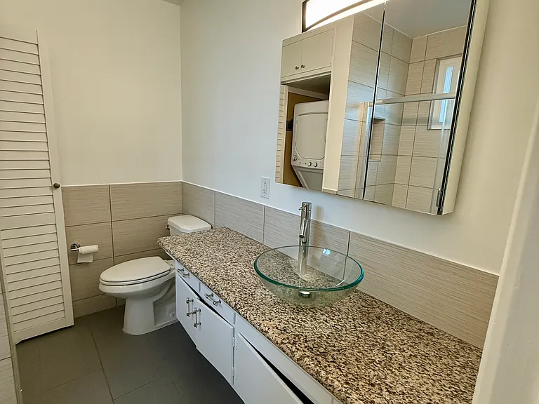 1138 Hacienda Place — Photo 21