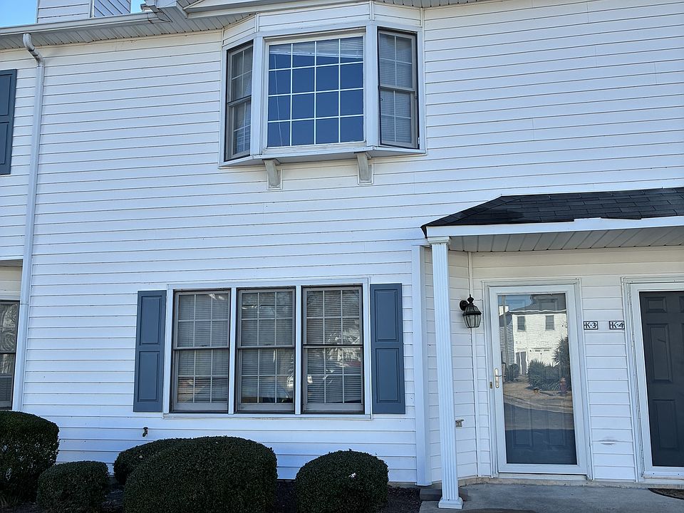 1st image of 3820 Sterling Pointe Dr Unit K3