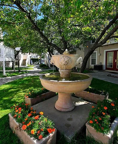 1 bed, 592 sqft, $3,870 — Photo 2
