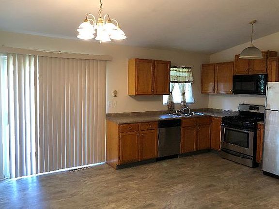 4th image of 2225 Oriole Dr