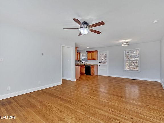 5th image of 4303 Crosby Dr