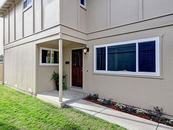 2nd image of 1537 Canna Ct