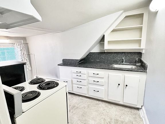 2nd image of 621 S Adams St #627-8