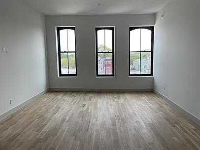 299 Main Street - 7 — Photo 3