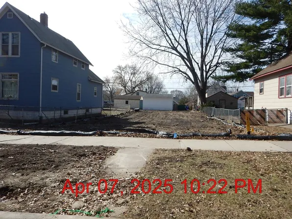 966 James Ave, Saint Paul, MN 55102