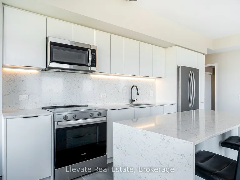 31 Huron St #405 — Photo 19