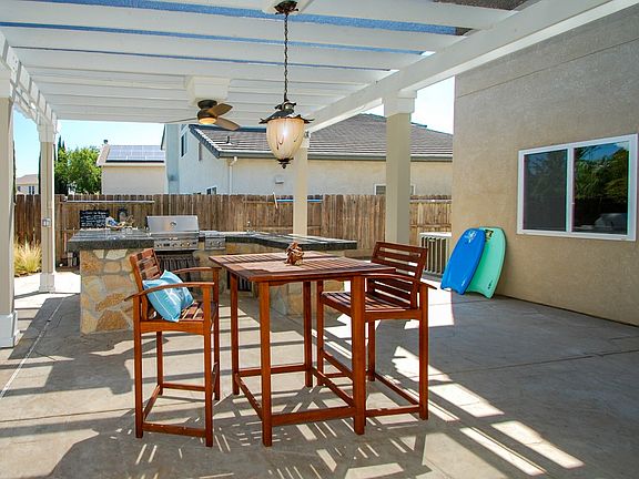 5th image of 763 Tiger Lily Ct