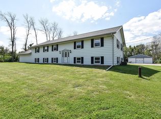 14023 N Davis Rd, Mequon, WI 53097