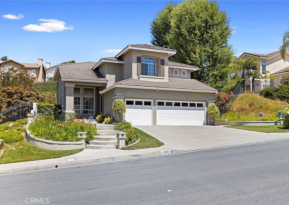 1st image of 988 S Creekview Ln