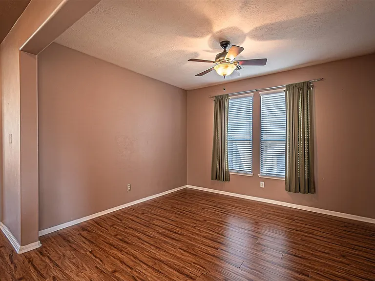 7431 Riven Oaks Ct — Photo 10