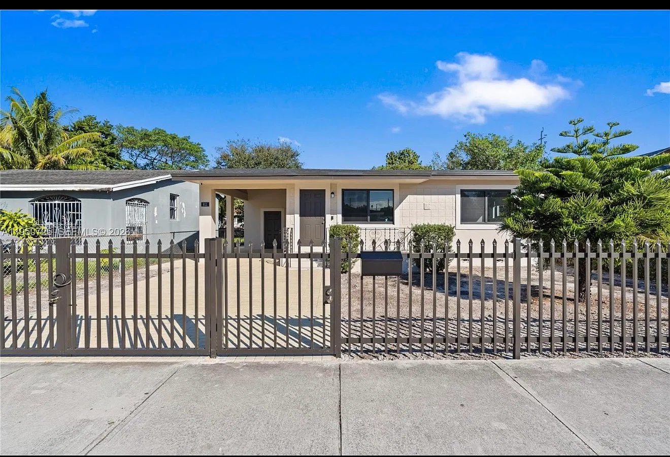 2 bed, 780 sqft, $2,900 — Photo 1