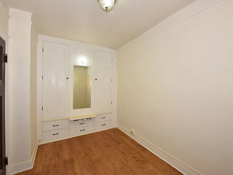 Union Street Apartments — Photo 8