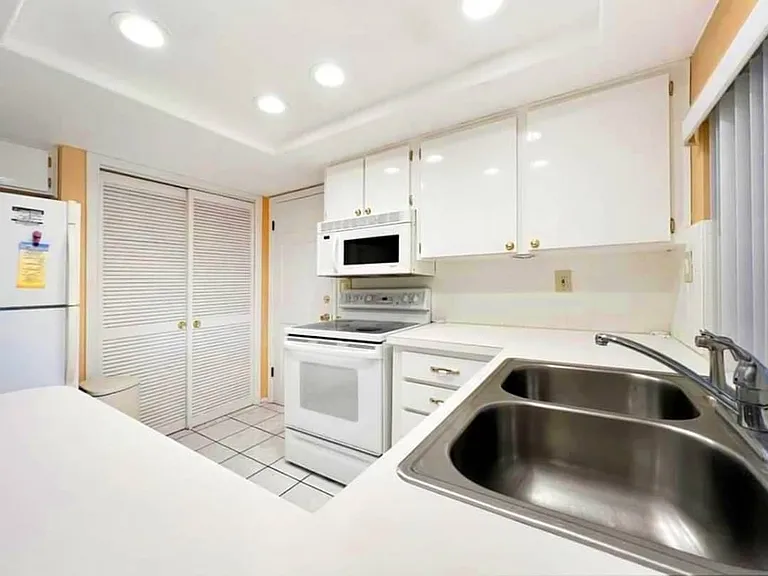 8313 Mill Creek Ln — Photo 5