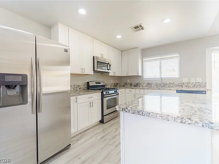 8517 Soneto Ln — Photo 3
