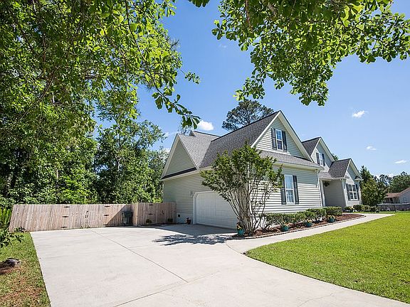 4th image of 122 Cherry Ln