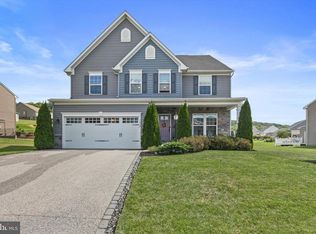 1252 Copper Beech Dr, York, PA 17403