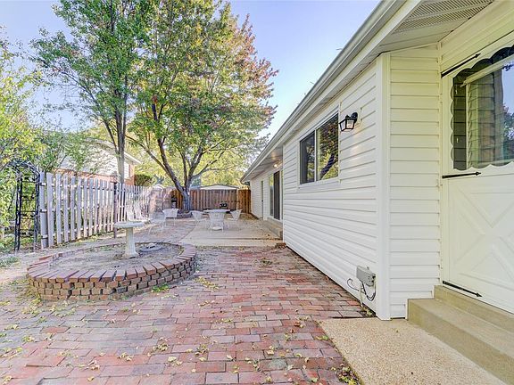 2nd image of 3705 Tremont Dr