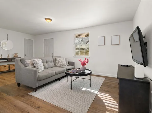 205 E Harold St, Fayetteville, AR 72703