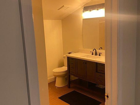 5th image of 320 N Main St Suite 304