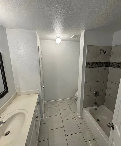 110 Lydia St — Photo 5
