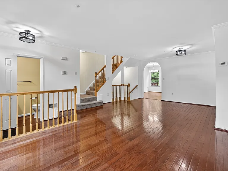 1933 Beecham Ct — Photo 4