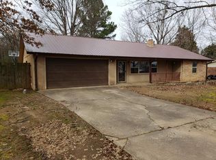 200 Burkle Ave, Poteau, OK 74953