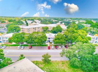 2100 World Parkway Blvd APT 38, Clearwater, FL 33763