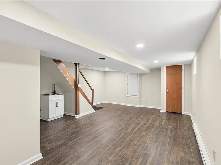 1212 Burnet Ave #1 — Photo 9