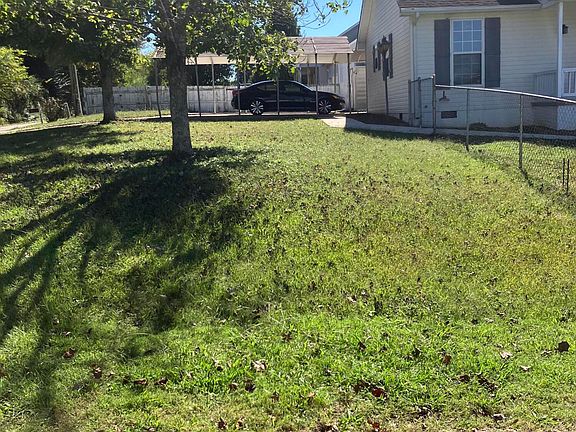 3rd image of 400 Fiddlers Dr
