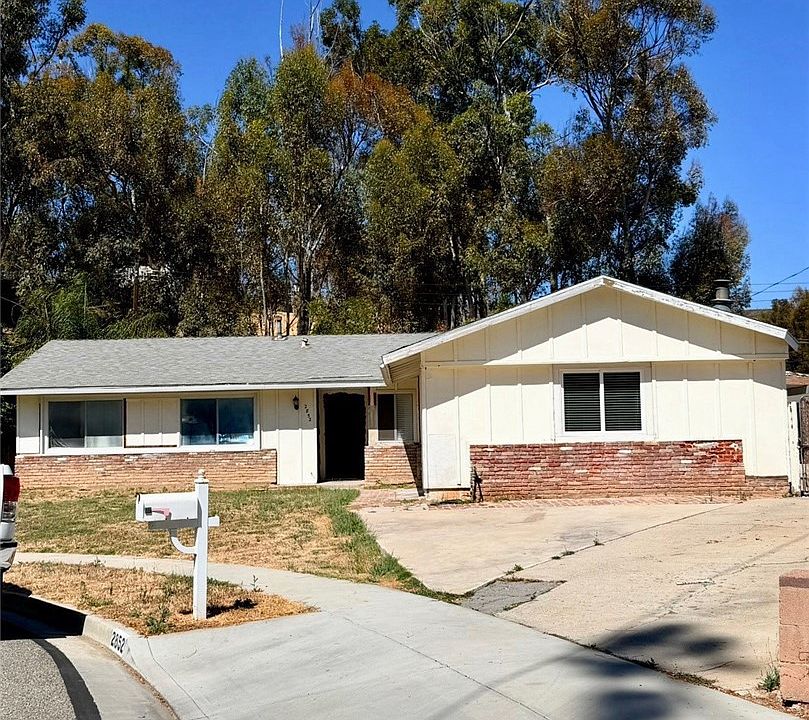 1st image of 2852 Buff Cir