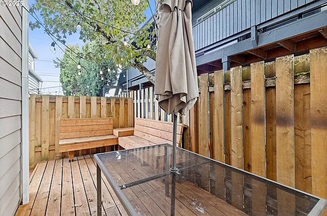 570 NE 55th Ave — Photo 26