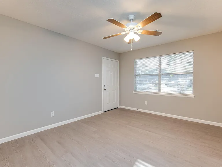12331 Atwell Dr — Photo 5