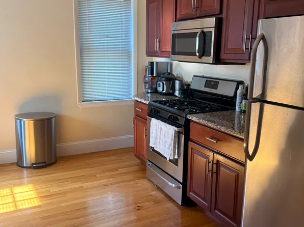 238 Charles St, Malden, MA 02148